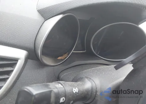 2013 Hyundai Veloster Base W/Black z USA, uszkodzony, nr VIN KMHTC6AD3DU166855